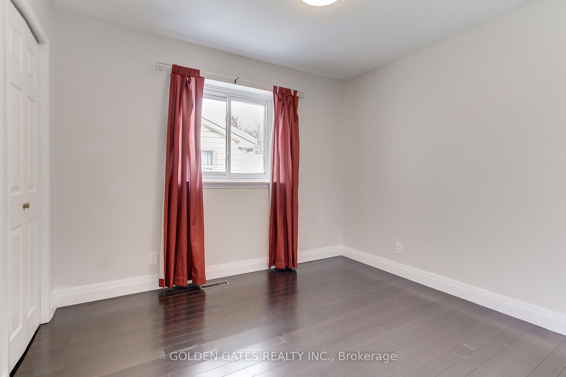 Photo 35 of 38 Romfield Circuit, Markham, Royal Orchard — HOMEH