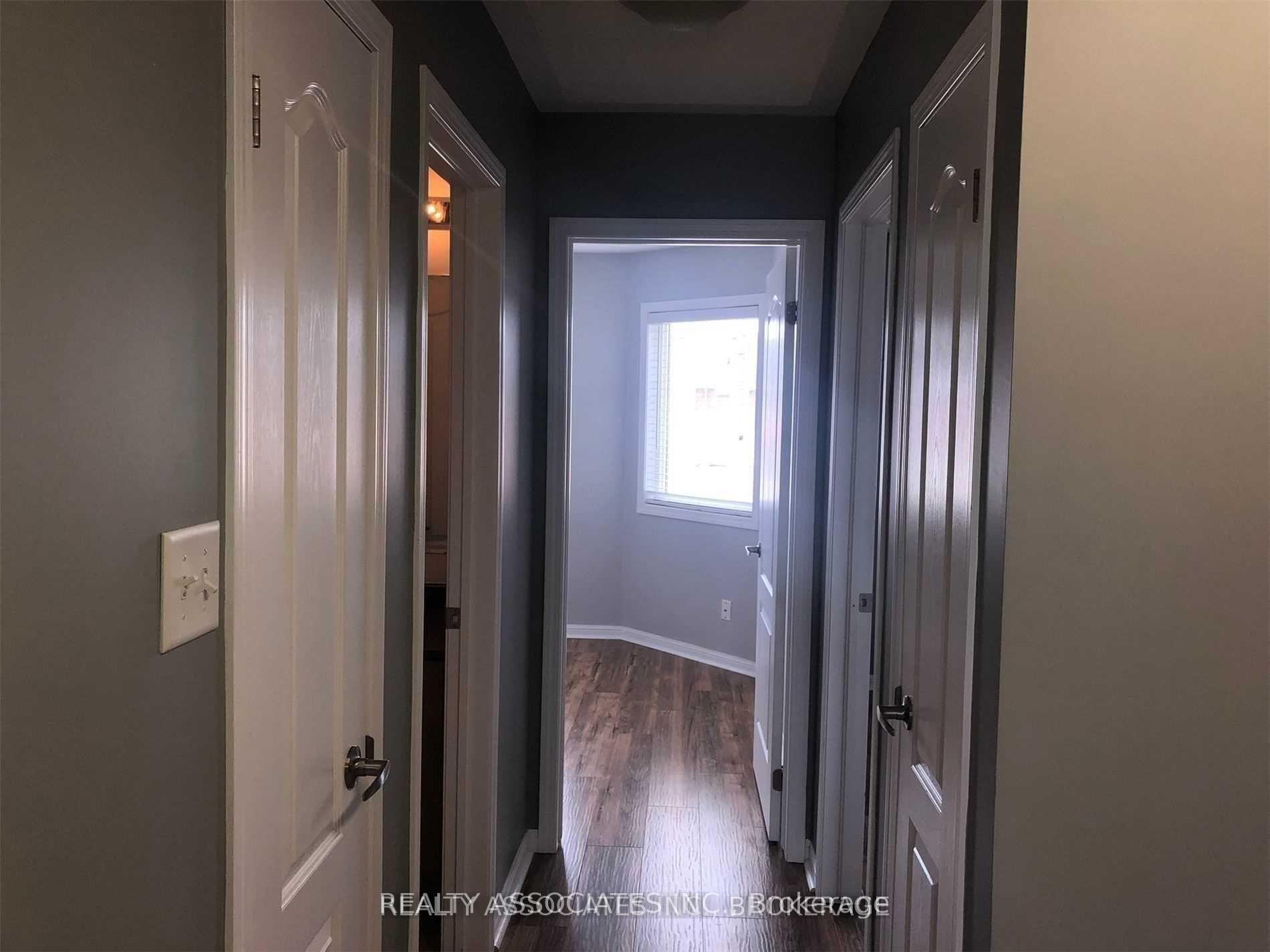 Photo 5 of 366 Country Glen Road, Markham, Cornell — HOMEH