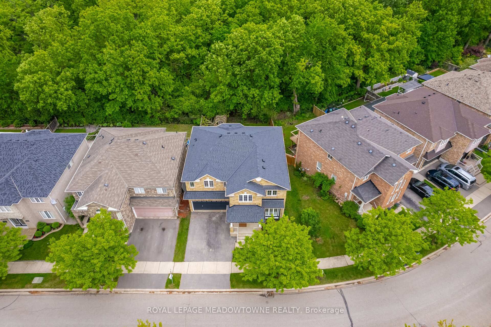 Photo 36 of 1212 Fox Crescent, Milton, Dempsey — HOMEH
