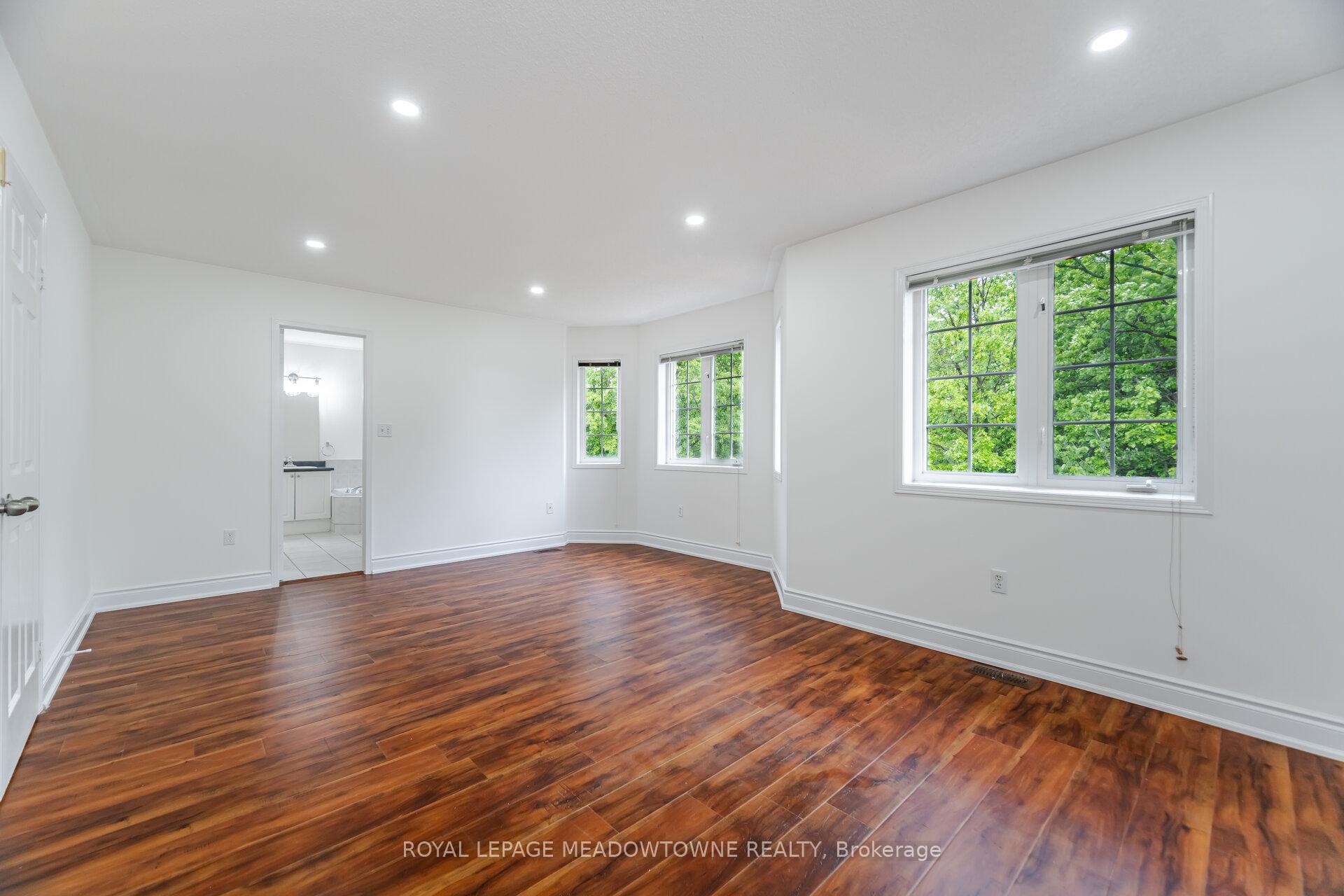 Photo 18 of 1212 Fox Crescent, Milton, Dempsey — HOMEH