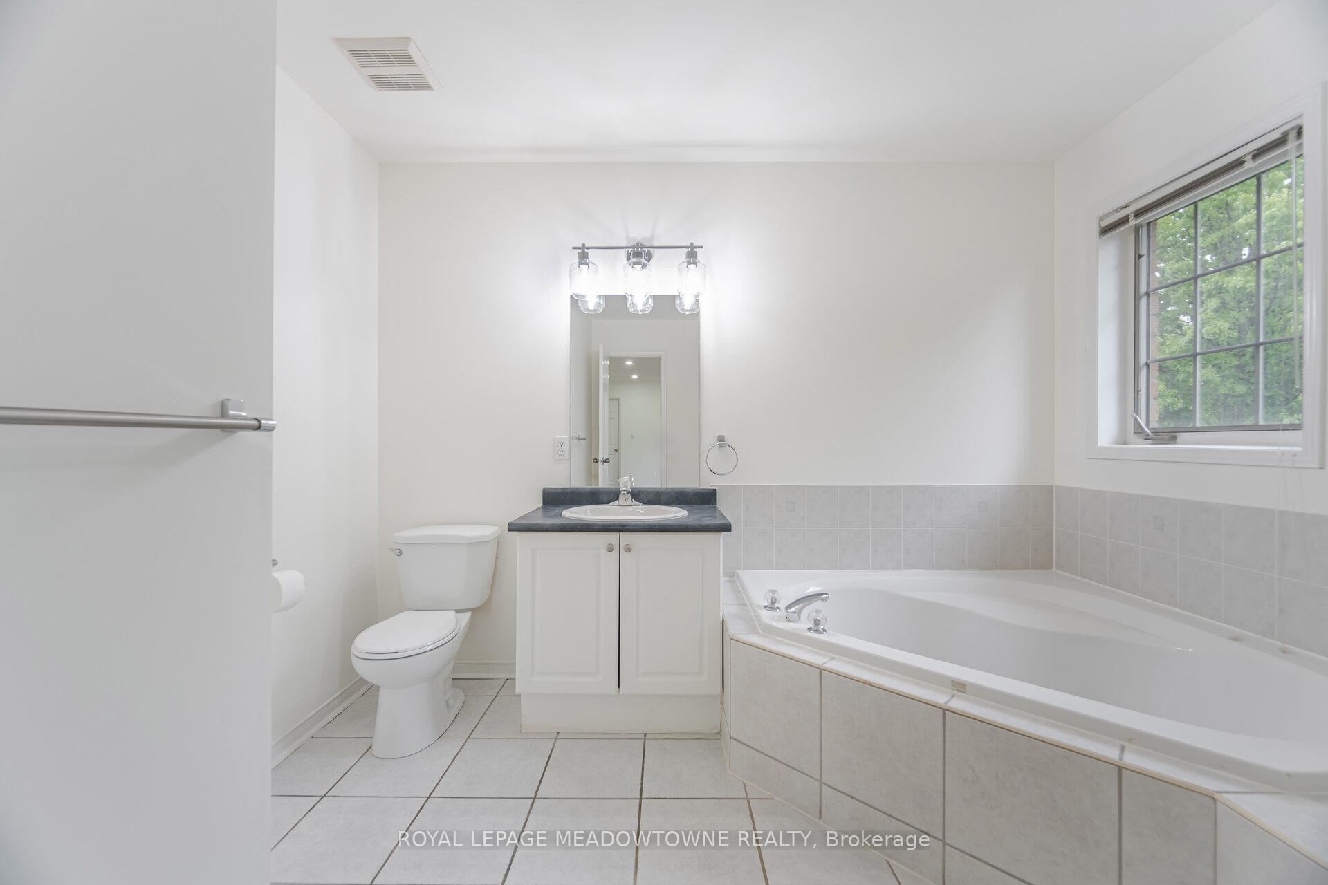 Photo 35 of 1212 Fox Crescent, Milton, Dempsey — HOMEH