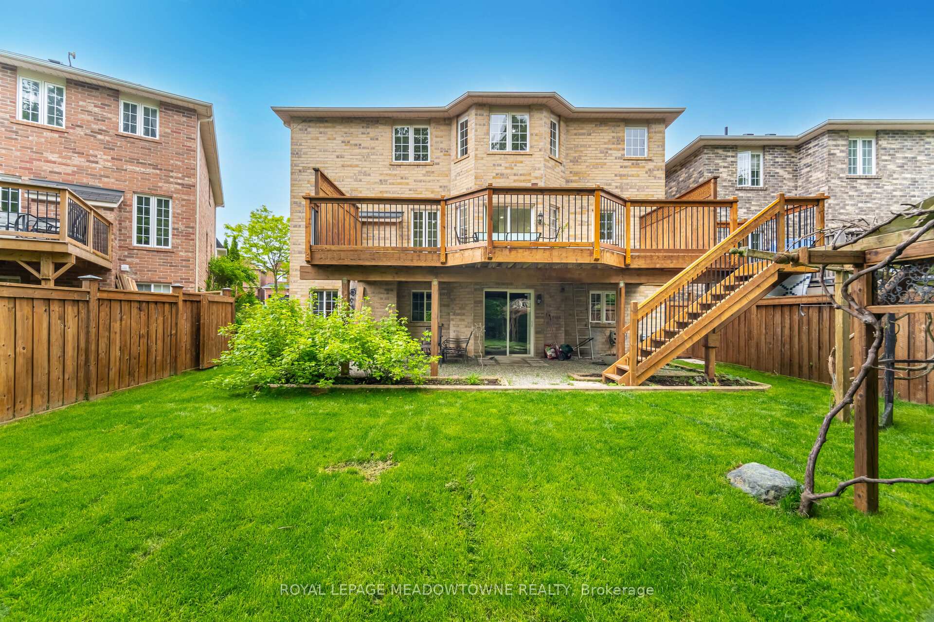 Photo 26 of 1212 Fox Crescent, Milton, Dempsey — HOMEH