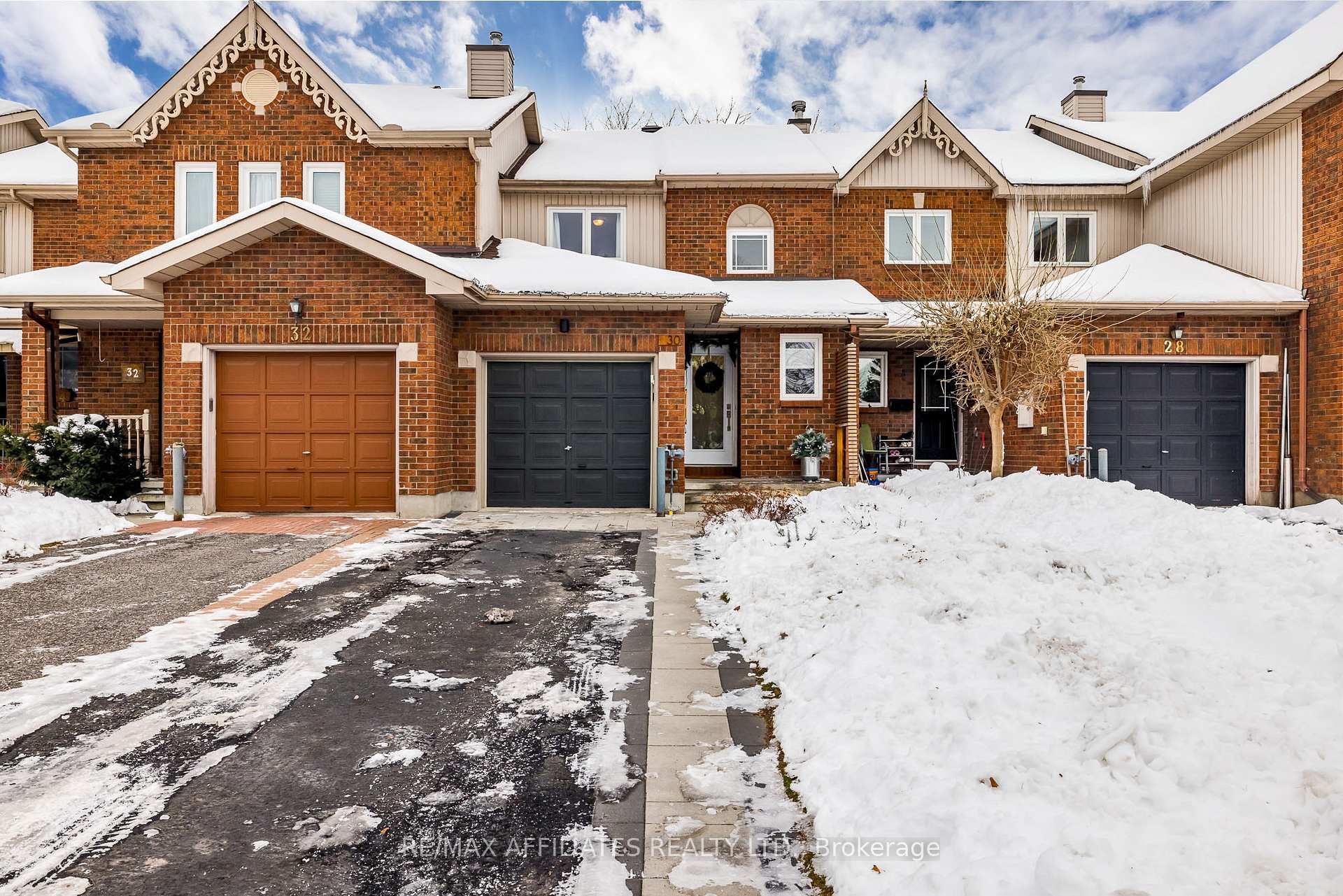 Photo 1 of 30 Harrington Court, Ottawa, Kanata - Kanata Lakes/Heritage Hills — HOMEH