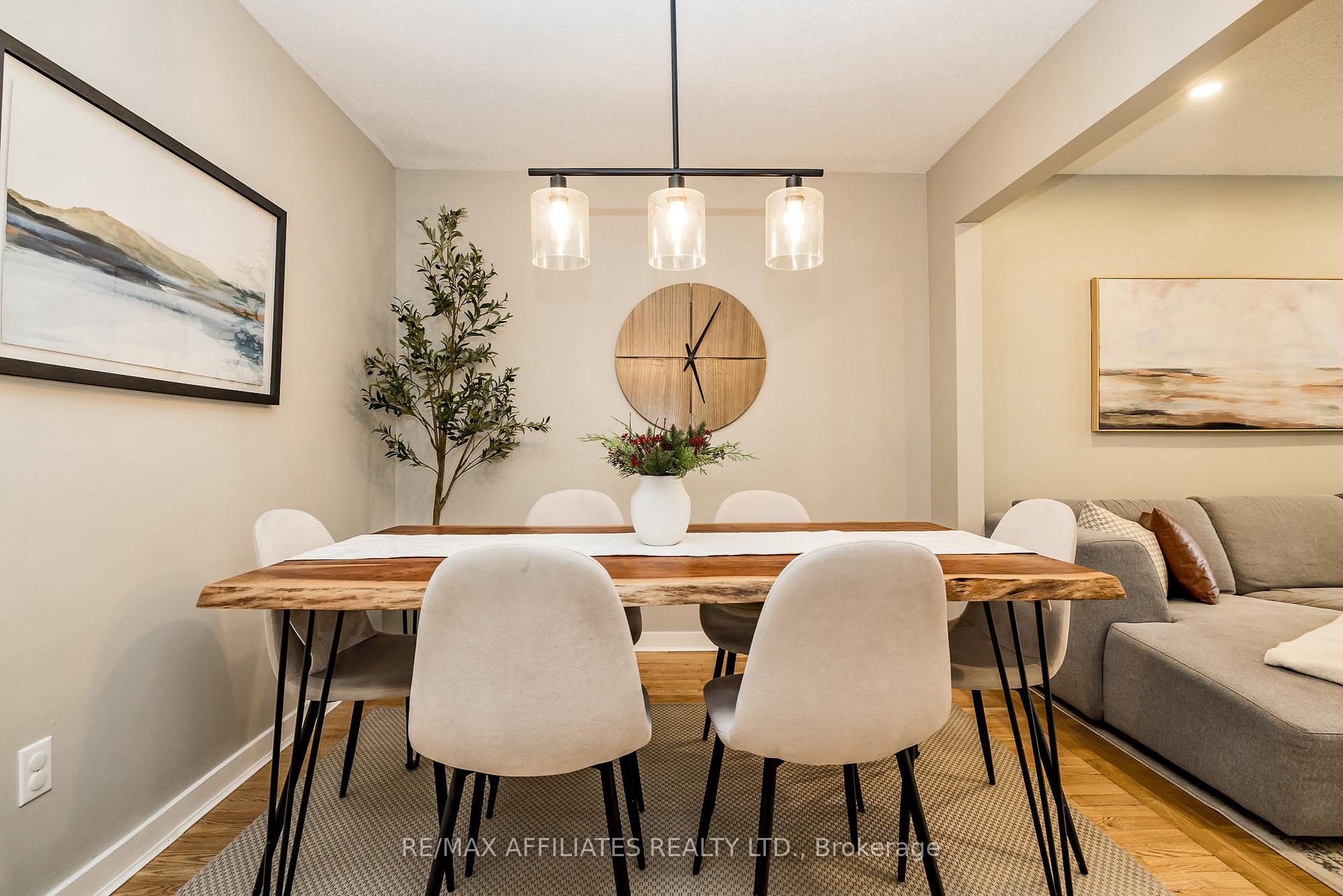 Photo 8 of 30 Harrington Court, Ottawa, Kanata - Kanata Lakes/Heritage Hills — HOMEH