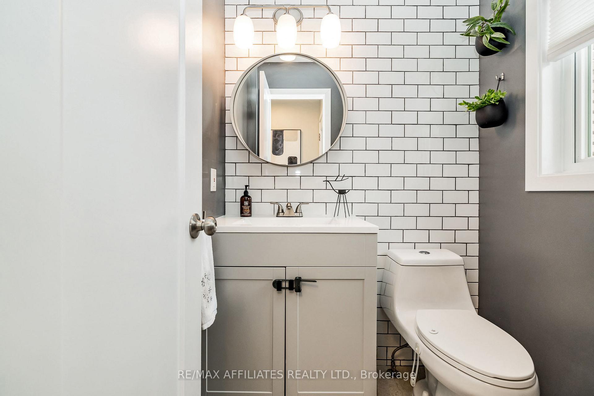 Photo 19 of 30 Harrington Court, Ottawa, Kanata - Kanata Lakes/Heritage Hills — HOMEH