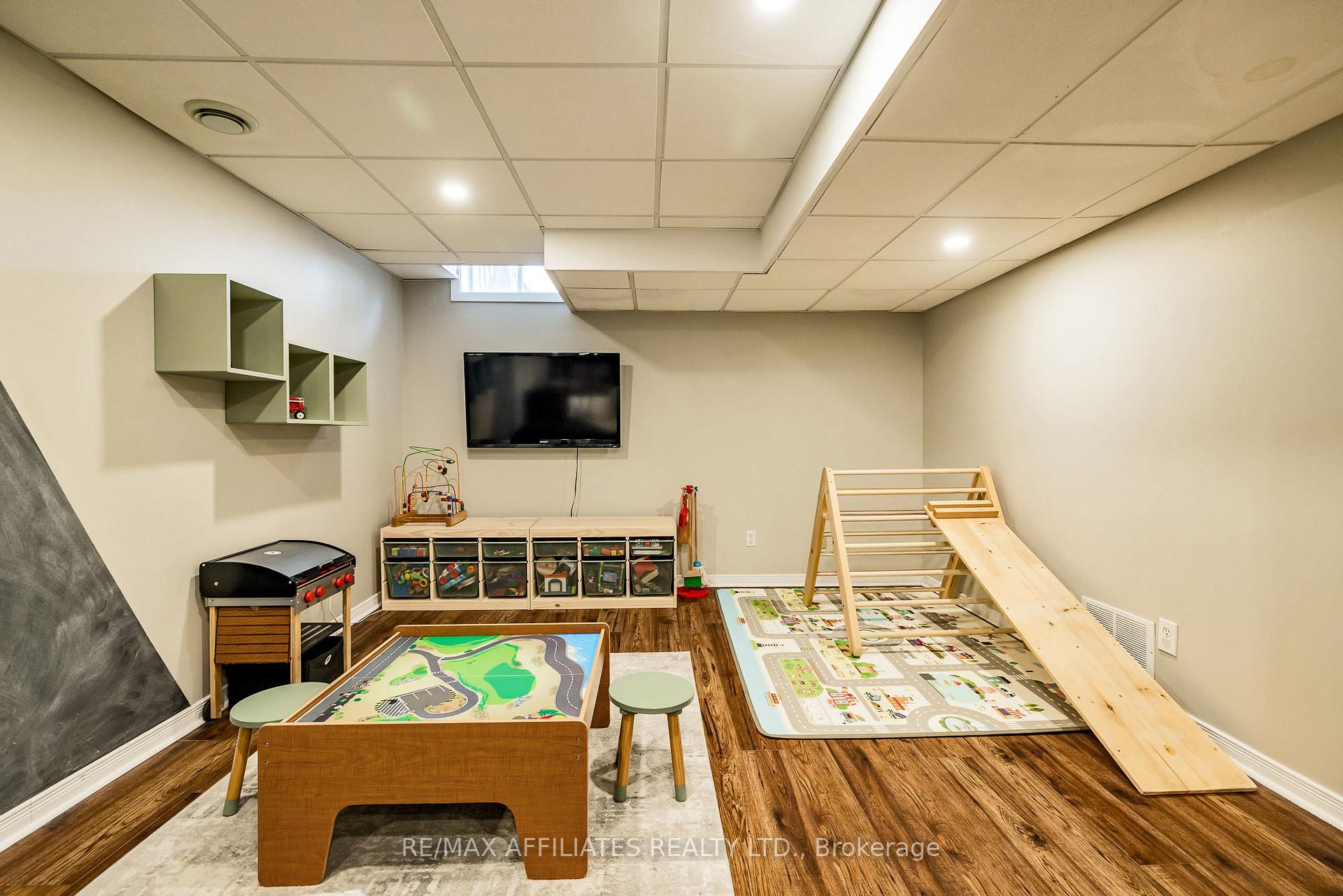 Photo 31 of 30 Harrington Court, Ottawa, Kanata - Kanata Lakes/Heritage Hills — HOMEH