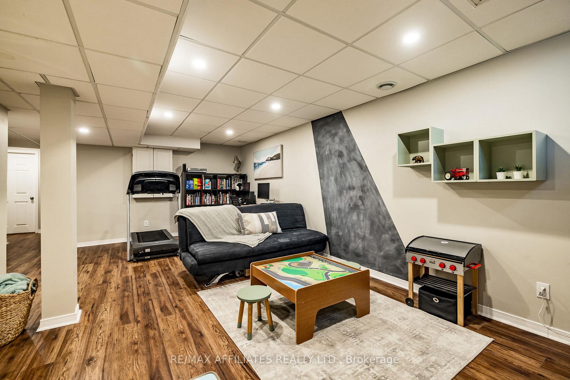 Photo 32 of 30 Harrington Court, Ottawa, Kanata - Kanata Lakes/Heritage Hills — HOMEH