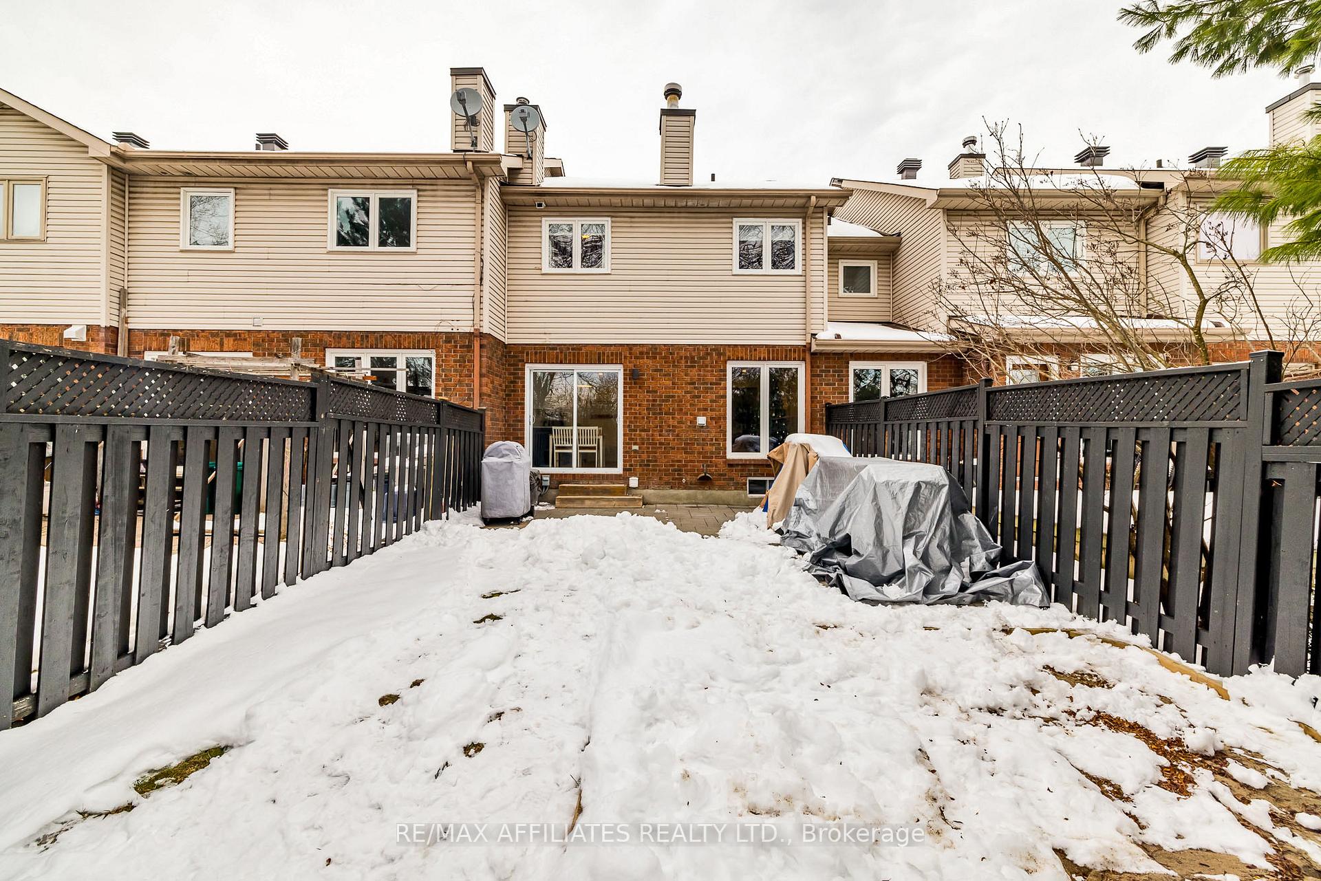 Photo 35 of 30 Harrington Court, Ottawa, Kanata - Kanata Lakes/Heritage Hills — HOMEH