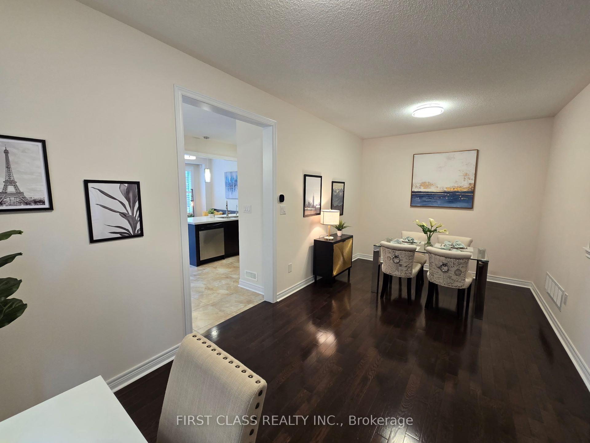 Photo 5 of 157 William Bartlett Drive, Markham, Berczy — HOMEH