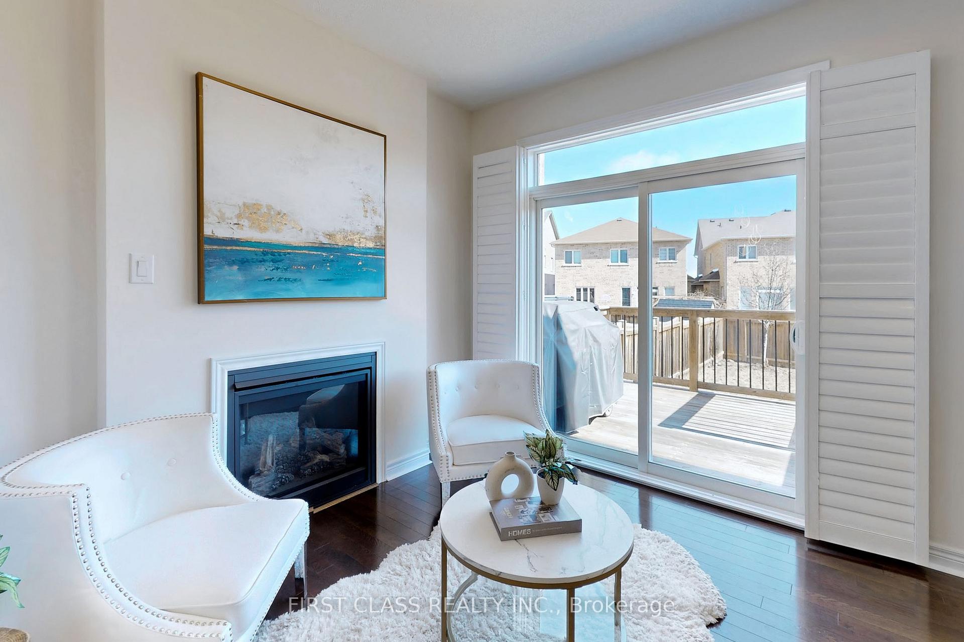 Photo 14 of 157 William Bartlett Drive, Markham, Berczy — HOMEH