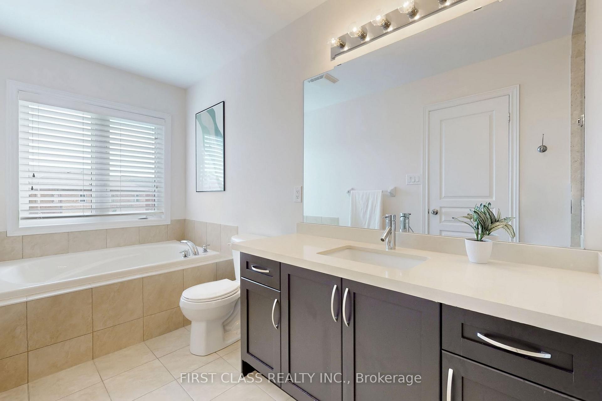 Photo 24 of 157 William Bartlett Drive, Markham, Berczy — HOMEH