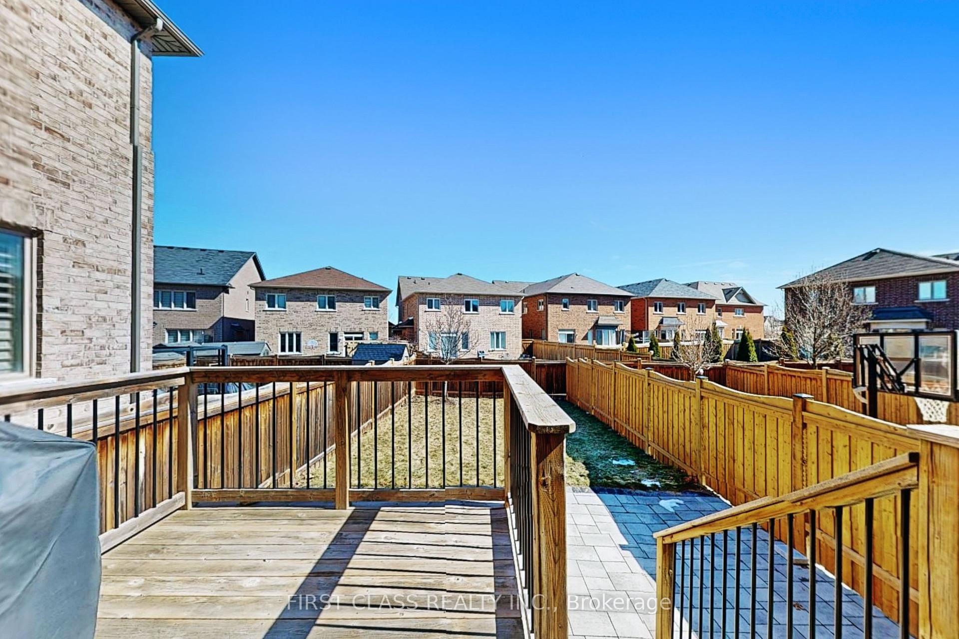 Photo 33 of 157 William Bartlett Drive, Markham, Berczy — HOMEH