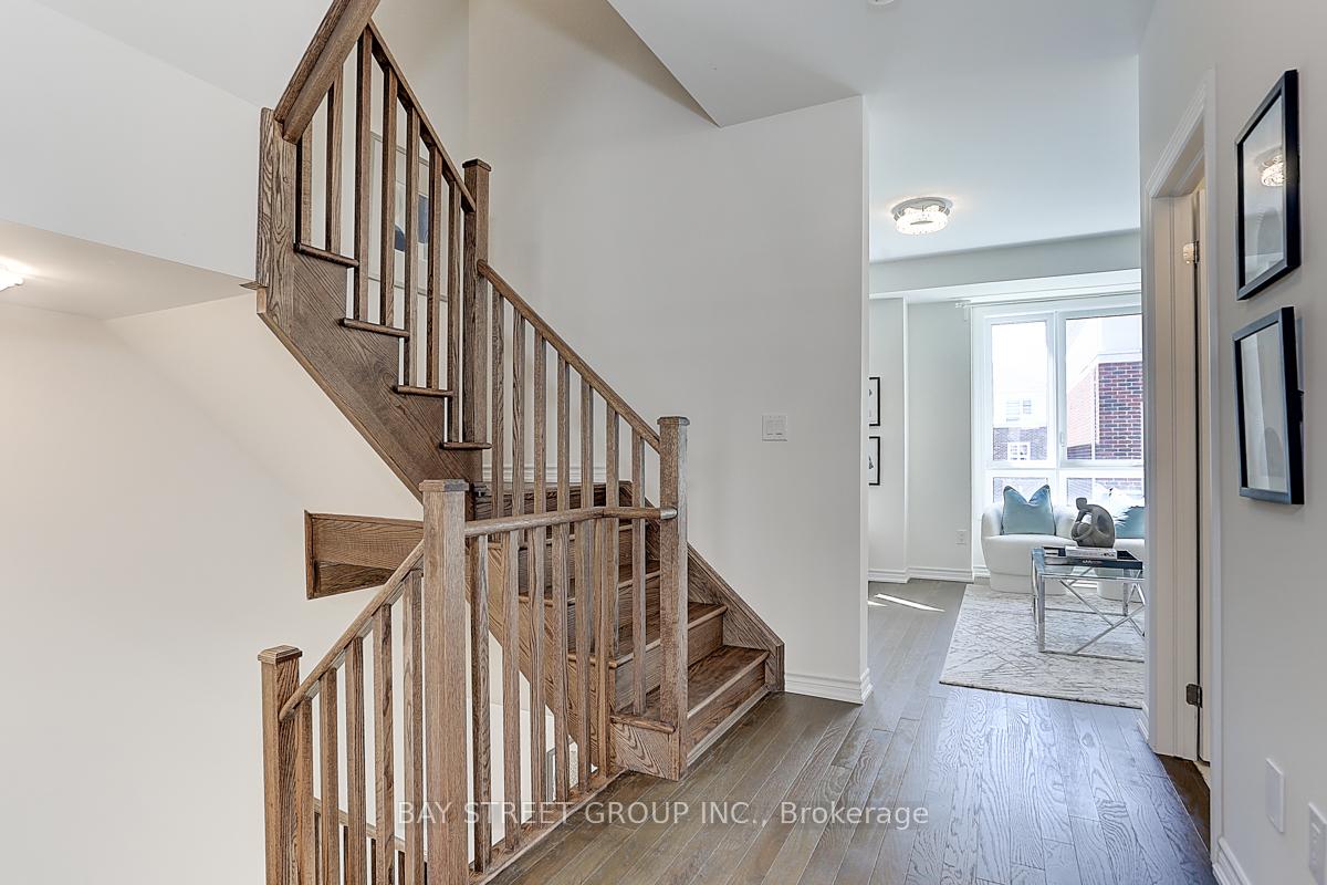 Photo 6 of 76 Chicago Lane, Markham, Wismer — HOMEH