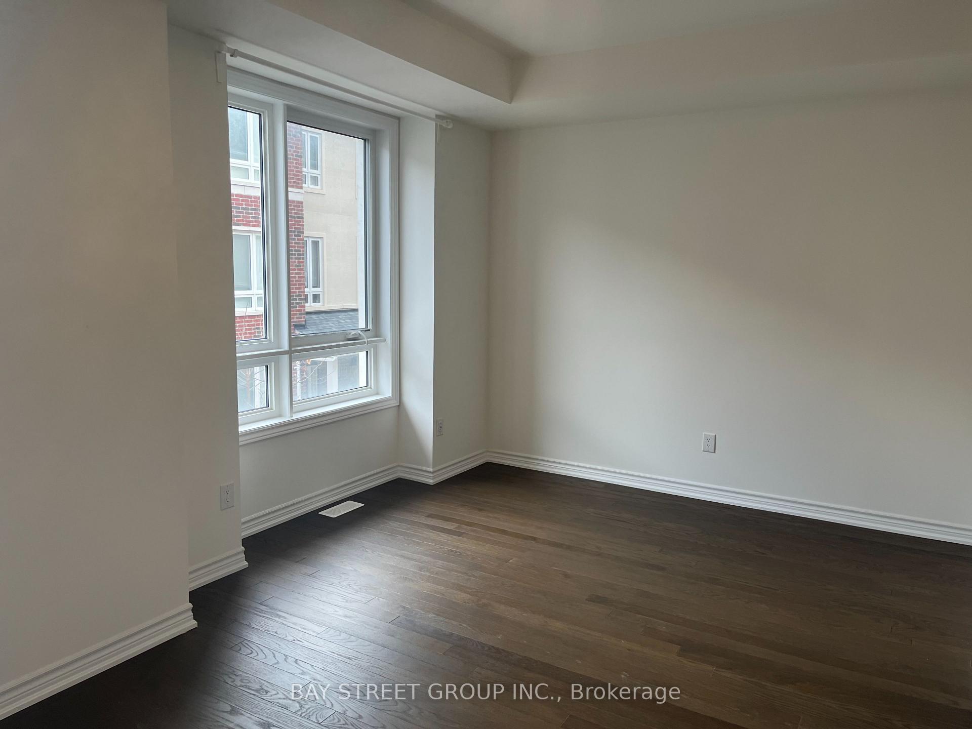 Photo 10 of 76 Chicago Lane, Markham, Wismer — HOMEH
