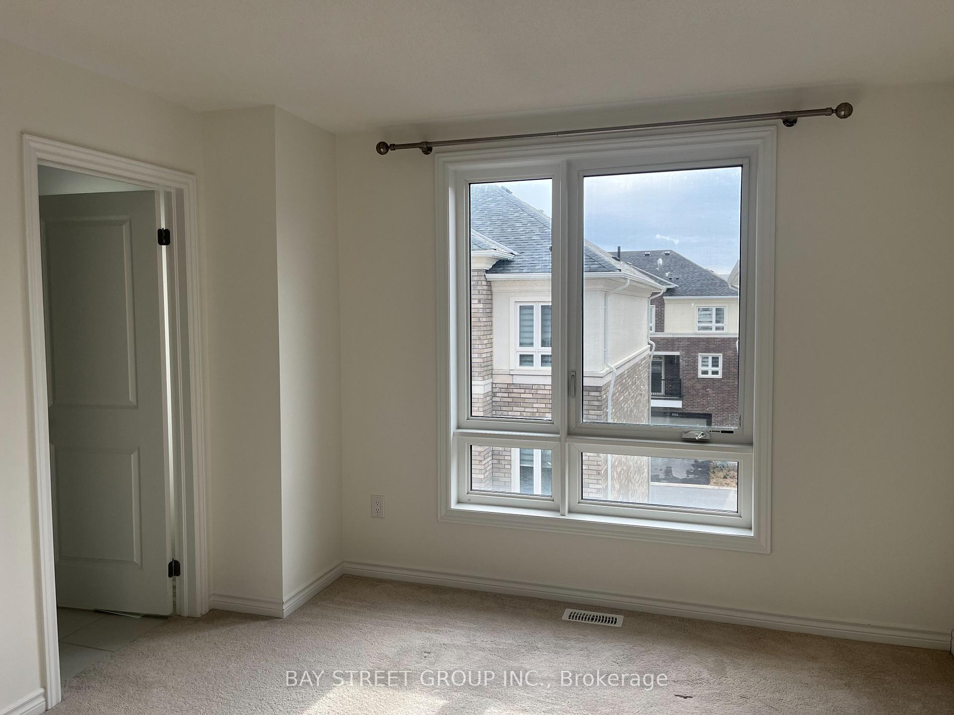 Photo 17 of 76 Chicago Lane, Markham, Wismer — HOMEH