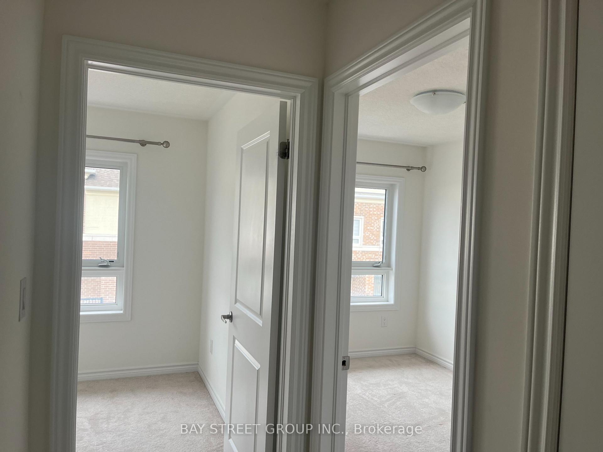 Photo 19 of 76 Chicago Lane, Markham, Wismer — HOMEH