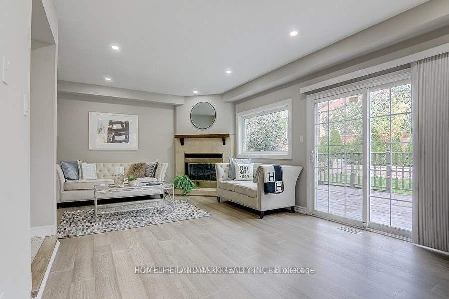 Photo 3 of 41 Carnforth Drive, Markham, Unionville — HOMEH
