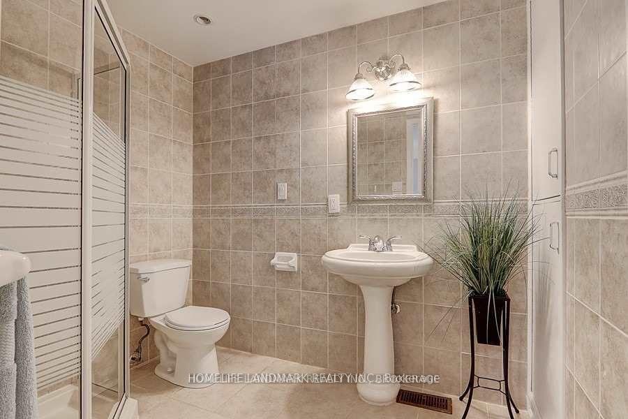 Photo 15 of 41 Carnforth Drive, Markham, Unionville — HOMEH