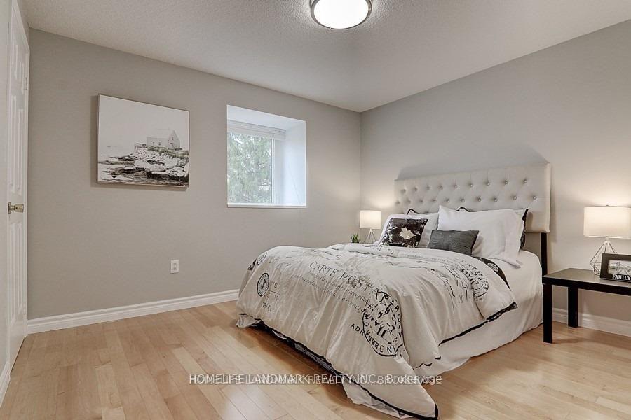Photo 17 of 41 Carnforth Drive, Markham, Unionville — HOMEH