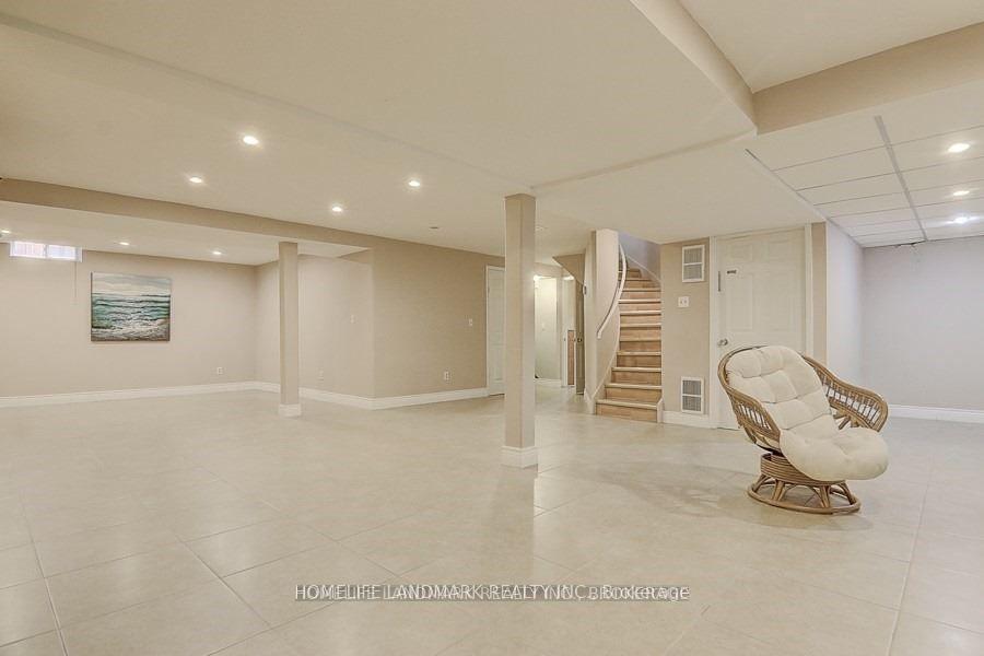 Photo 21 of 41 Carnforth Drive, Markham, Unionville — HOMEH