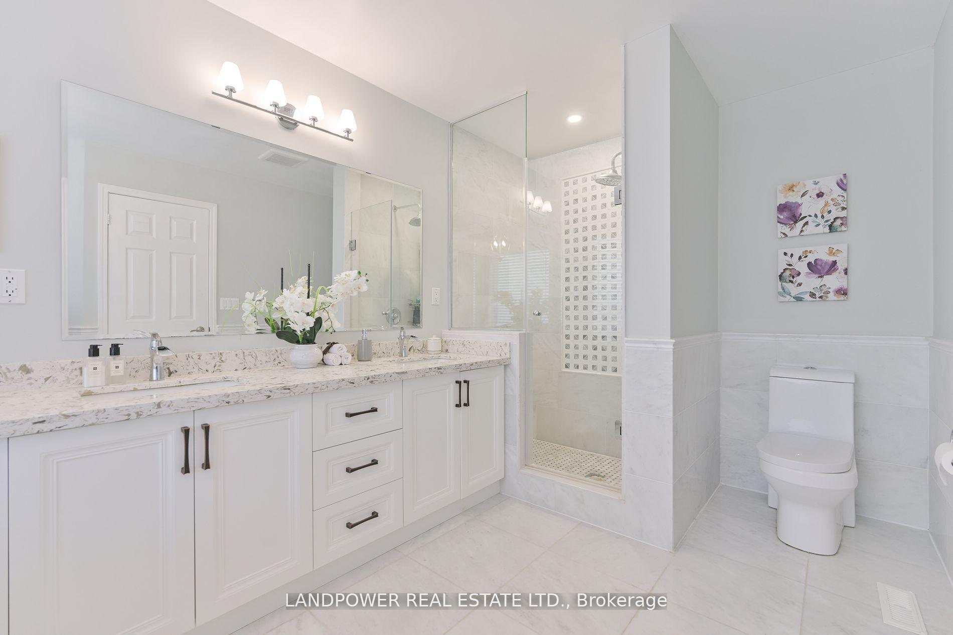 Photo 8 of 6 Tower Bridge Crescent, Markham, Berczy — HOMEH
