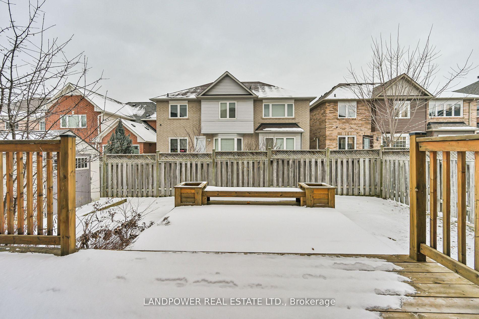 Photo 20 of 6 Tower Bridge Crescent, Markham, Berczy — HOMEH