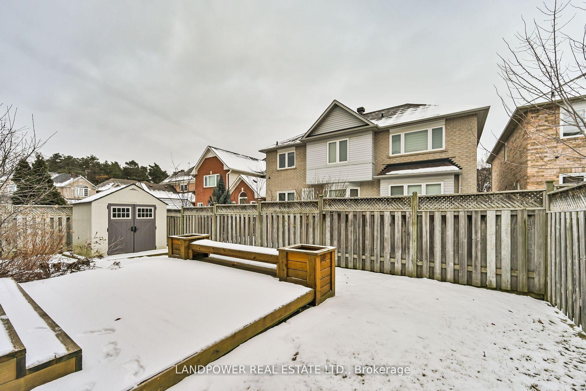 Photo 21 of 6 Tower Bridge Crescent, Markham, Berczy — HOMEH