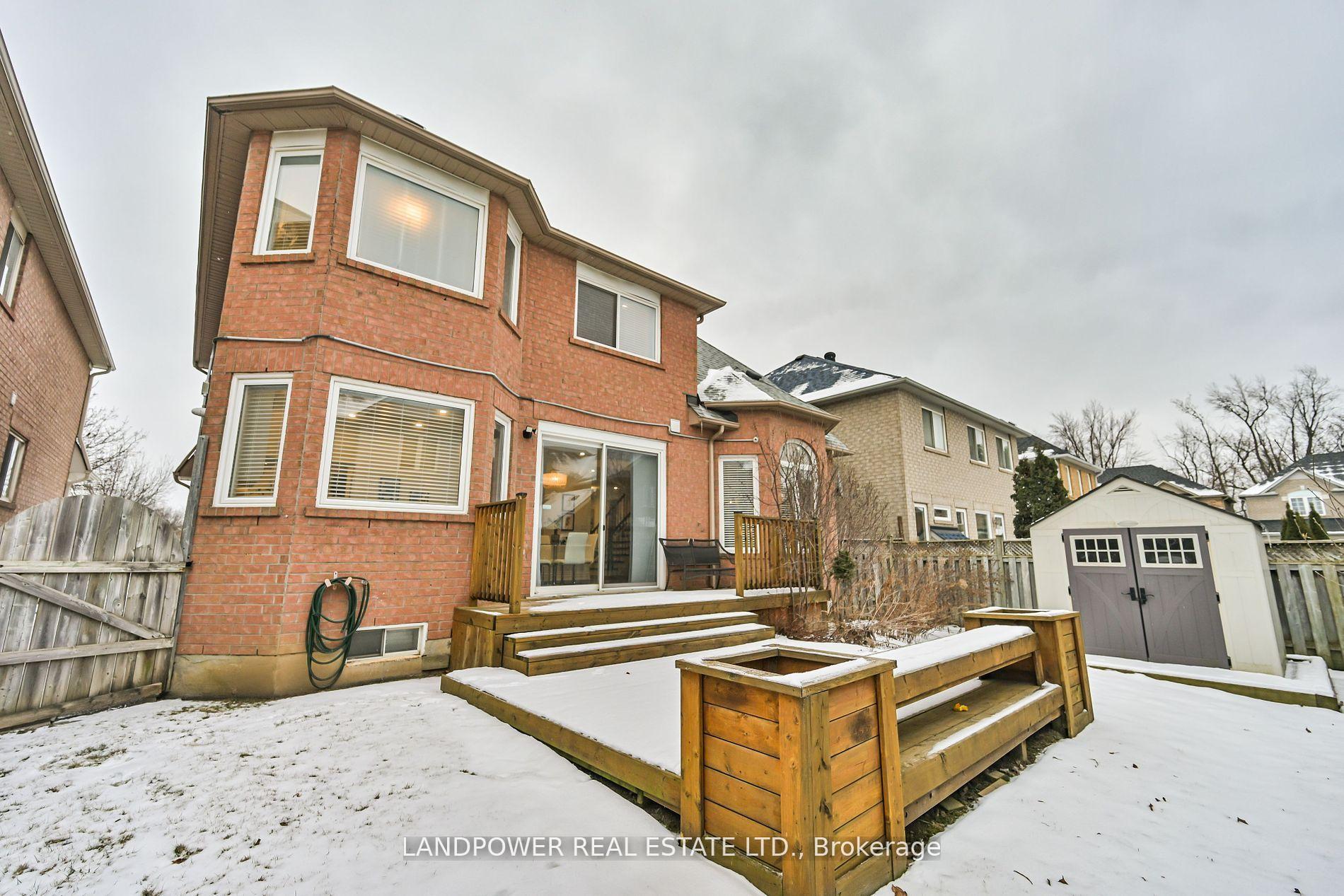 Photo 22 of 6 Tower Bridge Crescent, Markham, Berczy — HOMEH