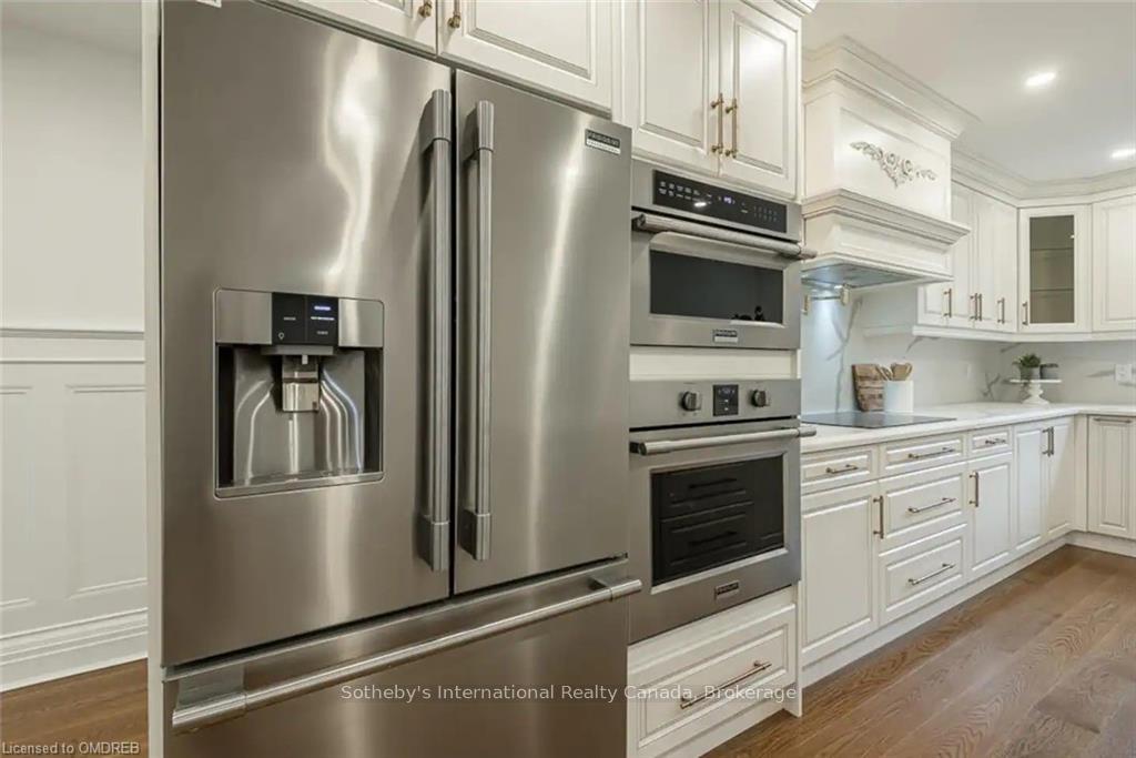 Photo 4 of 276 Aberdeen Avenue, Hamilton, Kirkendall — HOMEH