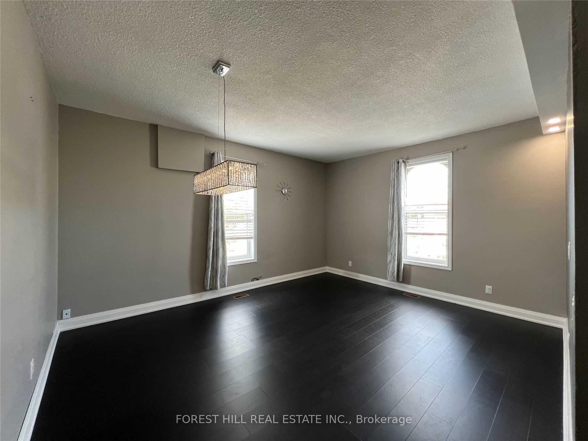 Photo 11 of Unit Upper, 136 Main Street E, Milton, Old Milton — HOMEH
