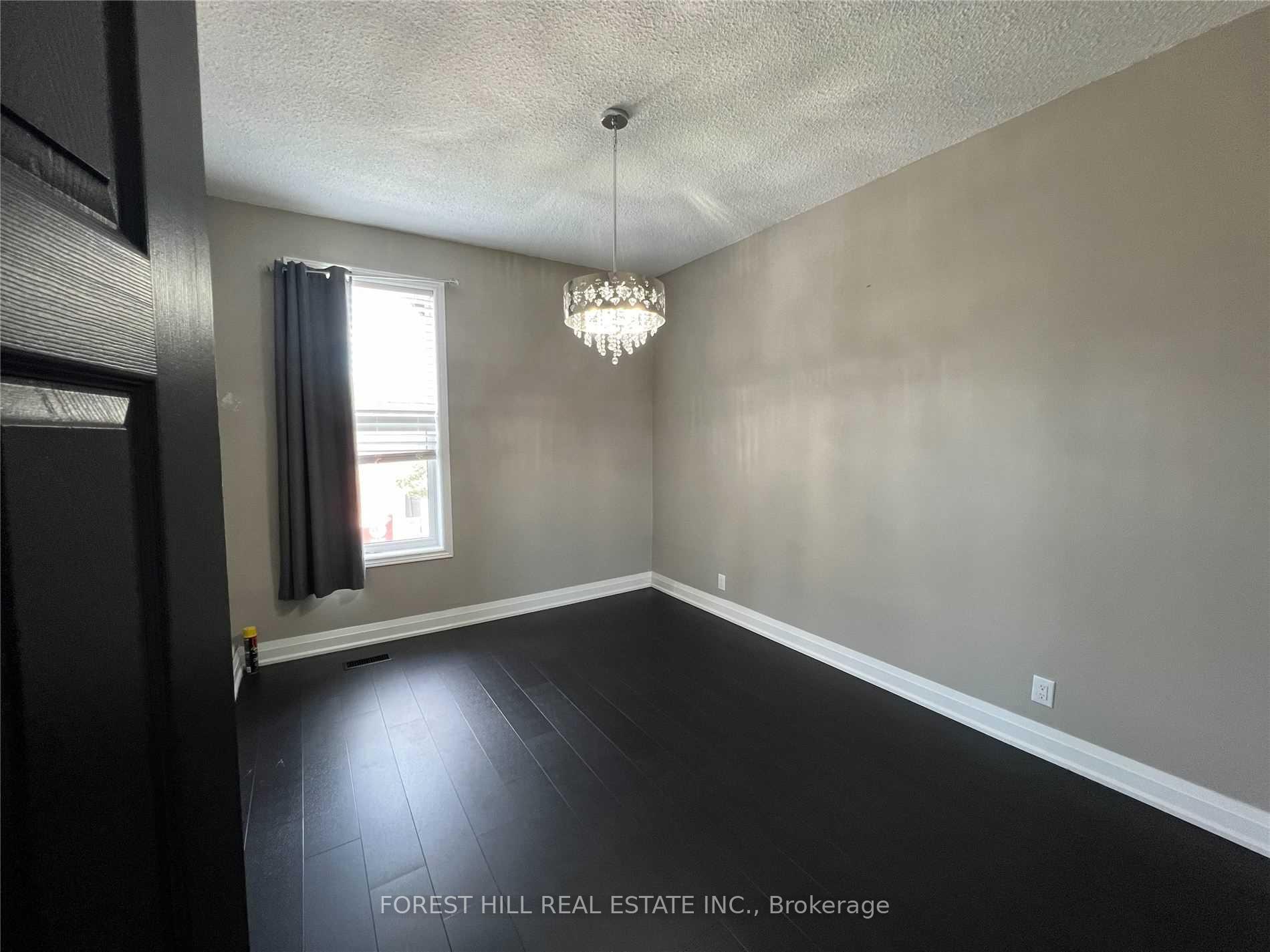 Photo 7 of Unit Upper, 136 Main Street E, Milton, Old Milton — HOMEH