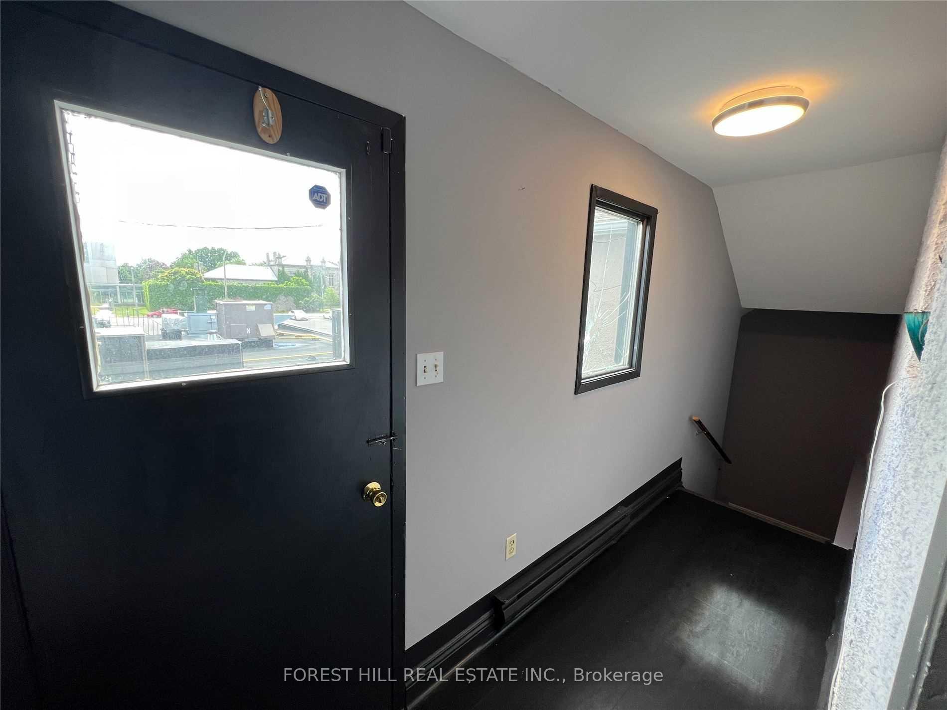 Photo 10 of Unit Upper, 136 Main Street E, Milton, Old Milton — HOMEH