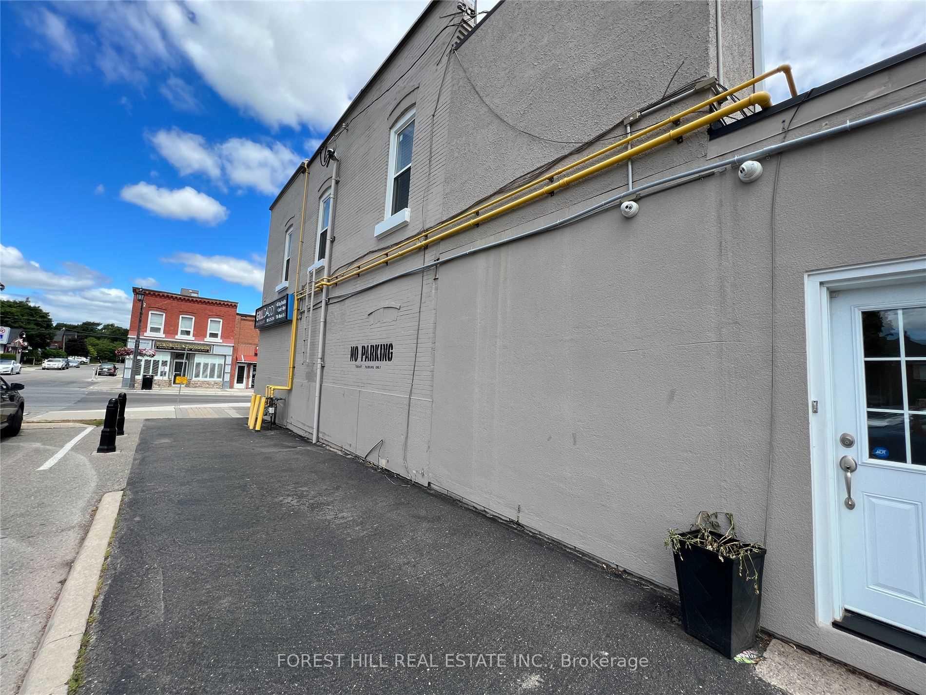 Photo 8 of Unit Upper, 136 Main Street E, Milton, Old Milton — HOMEH