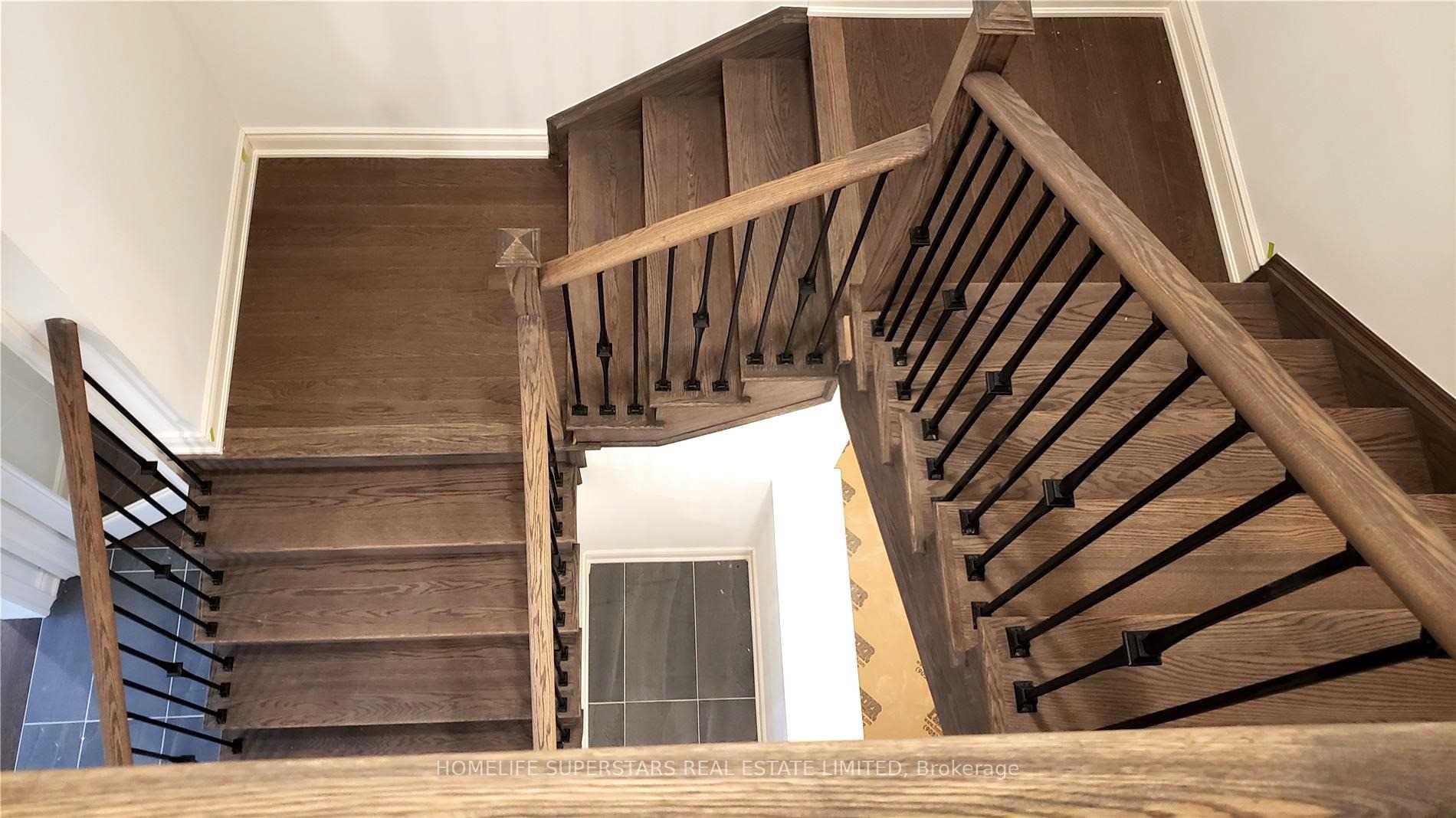 Photo 11 of 133 Granite Ridge Trail, Hamilton, Waterdown — HOMEH