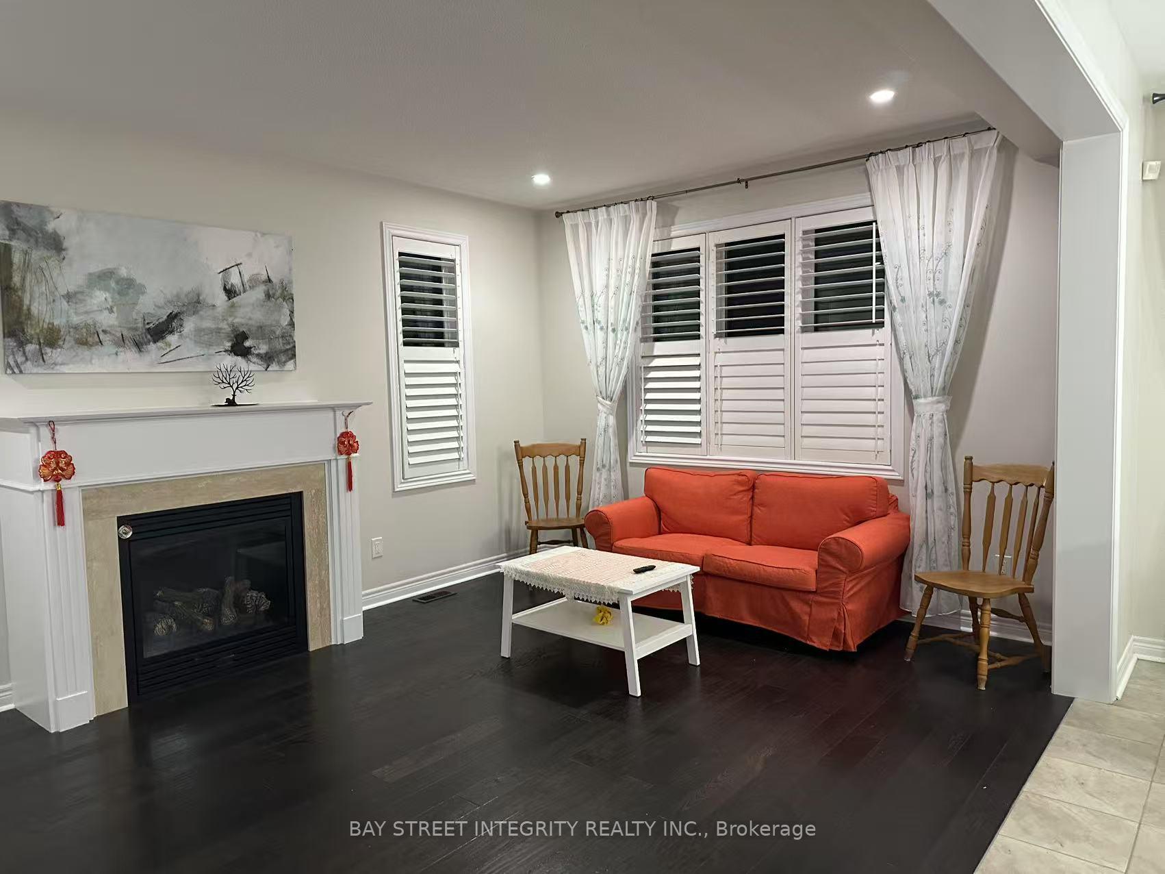 Photo 5 of 12 Corduroy Road, Markham, Victoria Manor-Jennings Gate — HOMEH