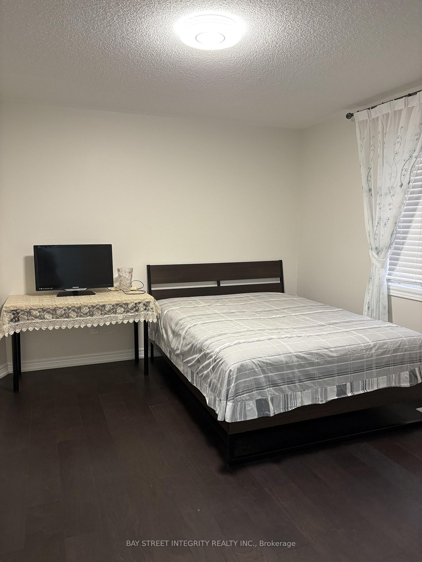 Photo 9 of 12 Corduroy Road, Markham, Victoria Manor-Jennings Gate — HOMEH