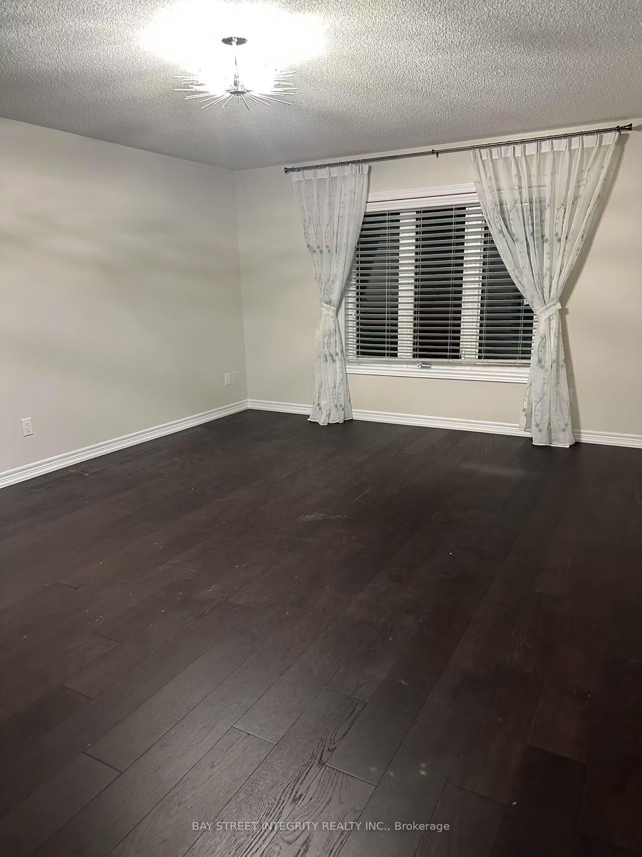 Photo 18 of 12 Corduroy Road, Markham, Victoria Manor-Jennings Gate — HOMEH