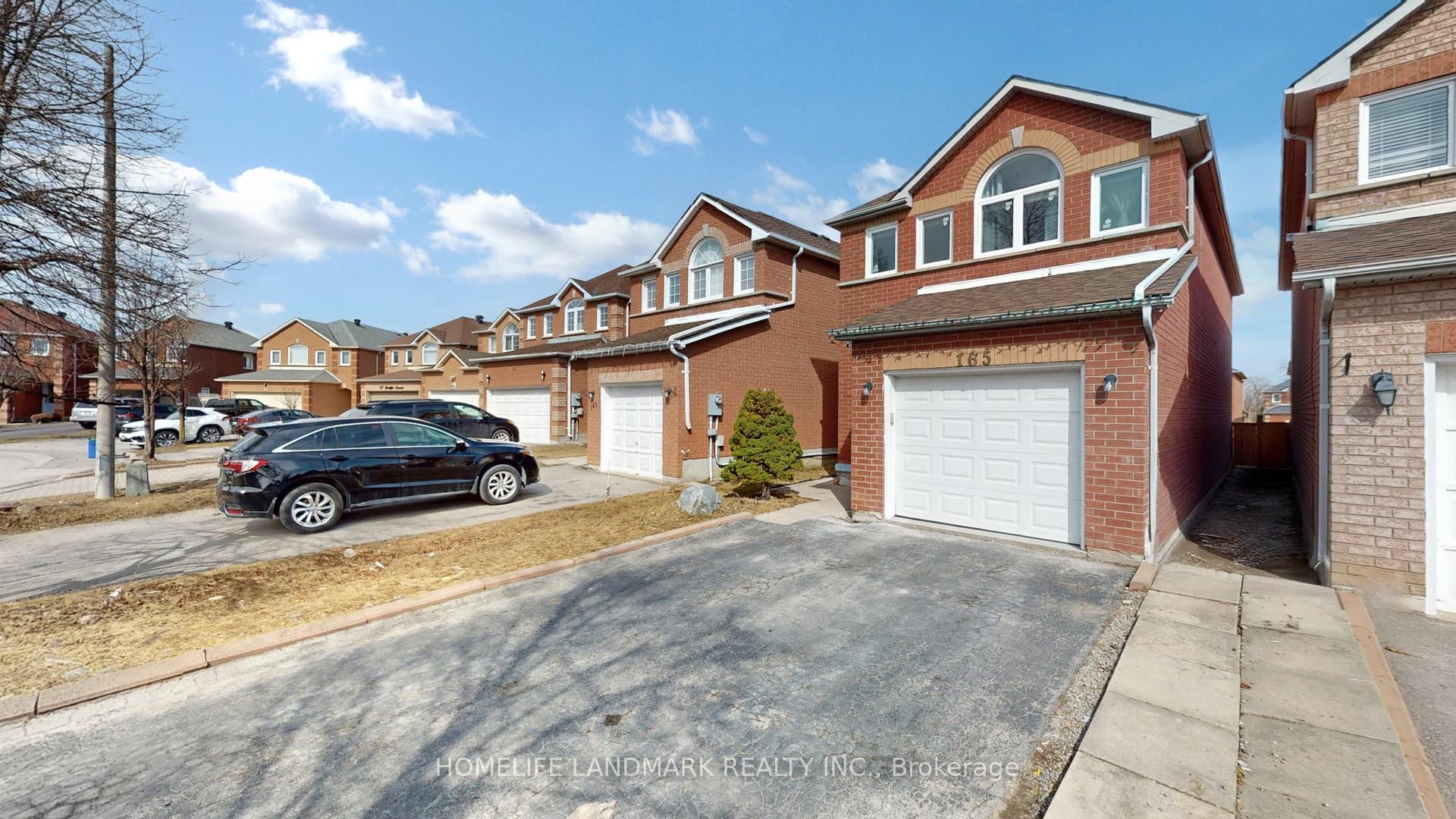 Photo 2 of 165 Doubtfire Crescent, Markham, Middlefield — HOMEH