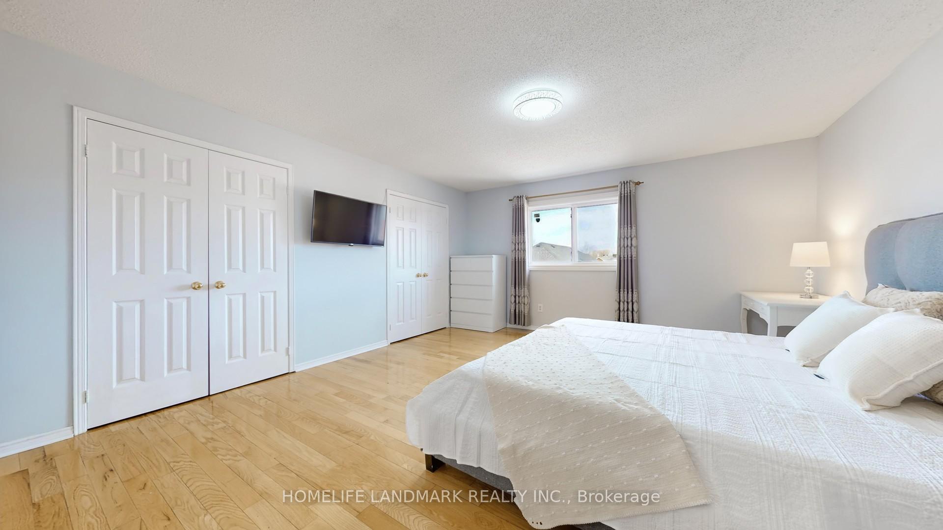 Photo 21 of 165 Doubtfire Crescent, Markham, Middlefield — HOMEH