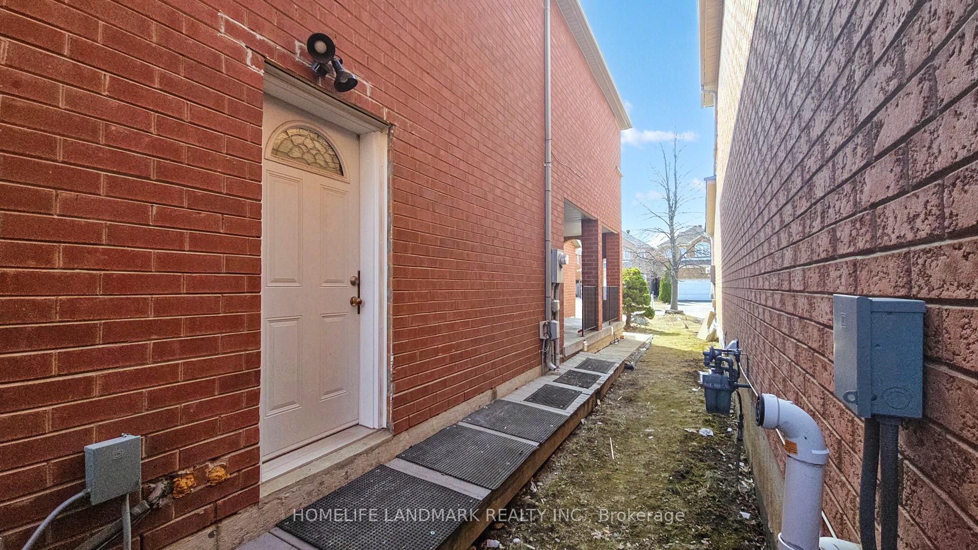 Photo 27 of 165 Doubtfire Crescent, Markham, Middlefield — HOMEH