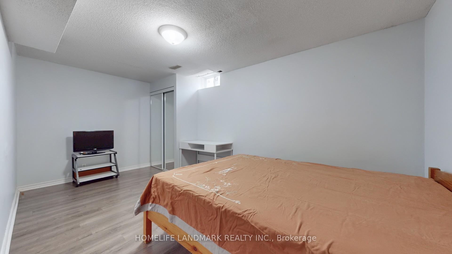 Photo 37 of 165 Doubtfire Crescent, Markham, Middlefield — HOMEH