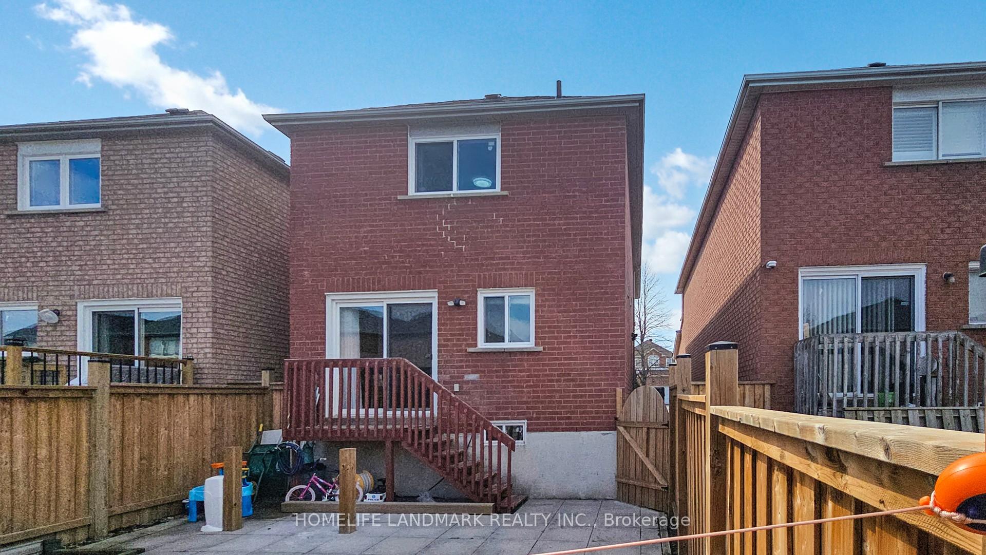 Photo 40 of 165 Doubtfire Crescent, Markham, Middlefield — HOMEH