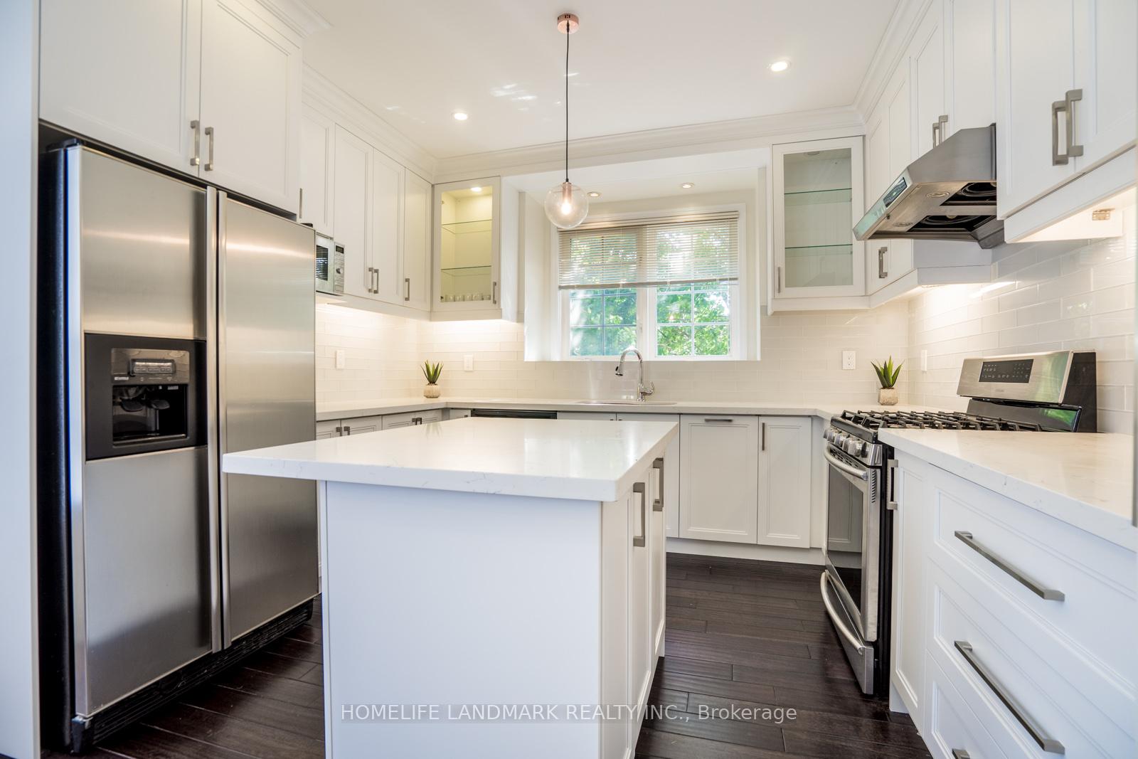 Photo 6 of 603 William Berczy Boulevard, Markham, Berczy — HOMEH