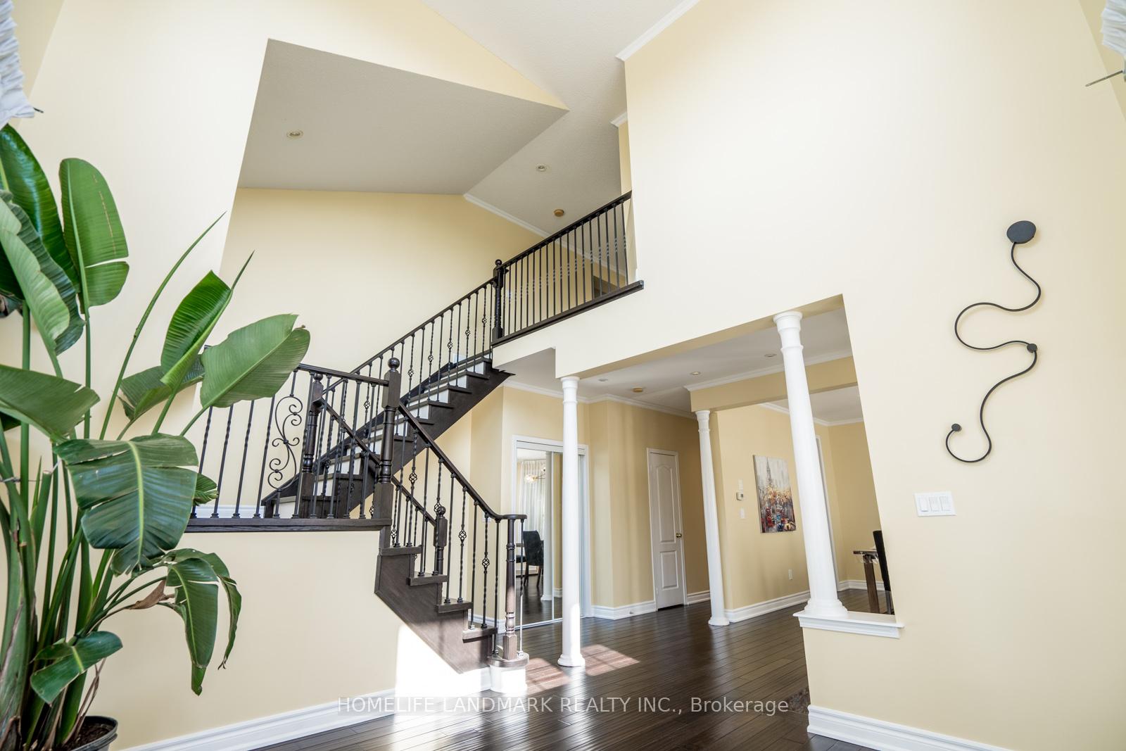 Photo 8 of 603 William Berczy Boulevard, Markham, Berczy — HOMEH