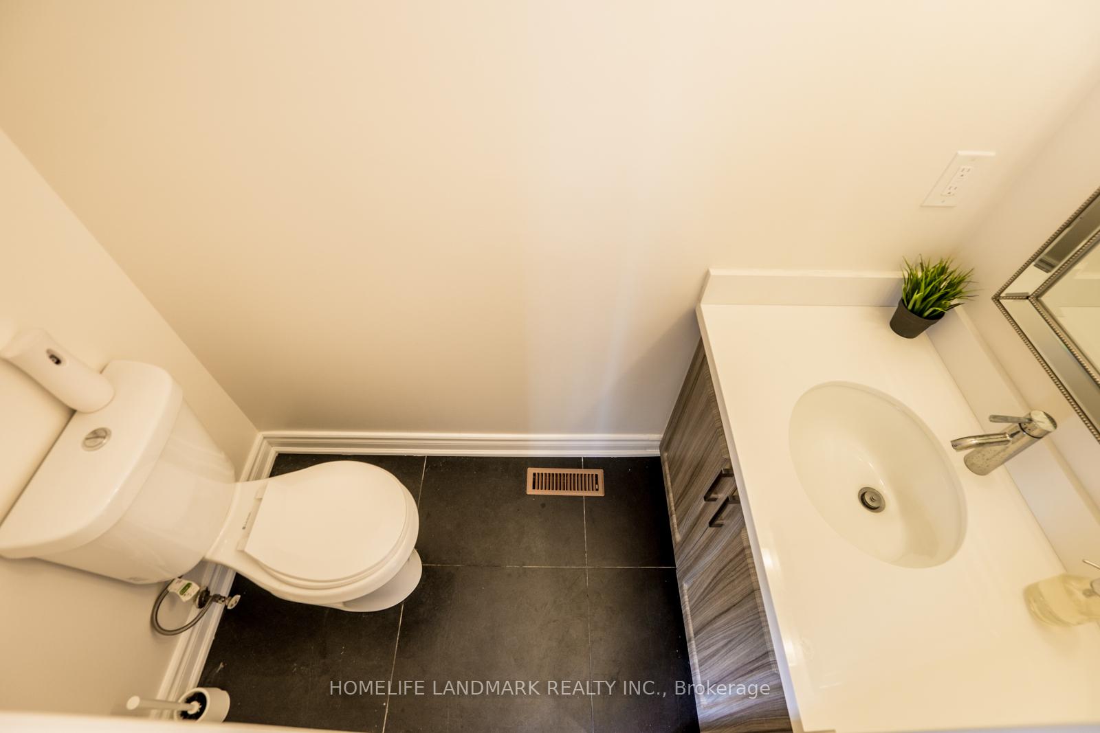 Photo 10 of 603 William Berczy Boulevard, Markham, Berczy — HOMEH