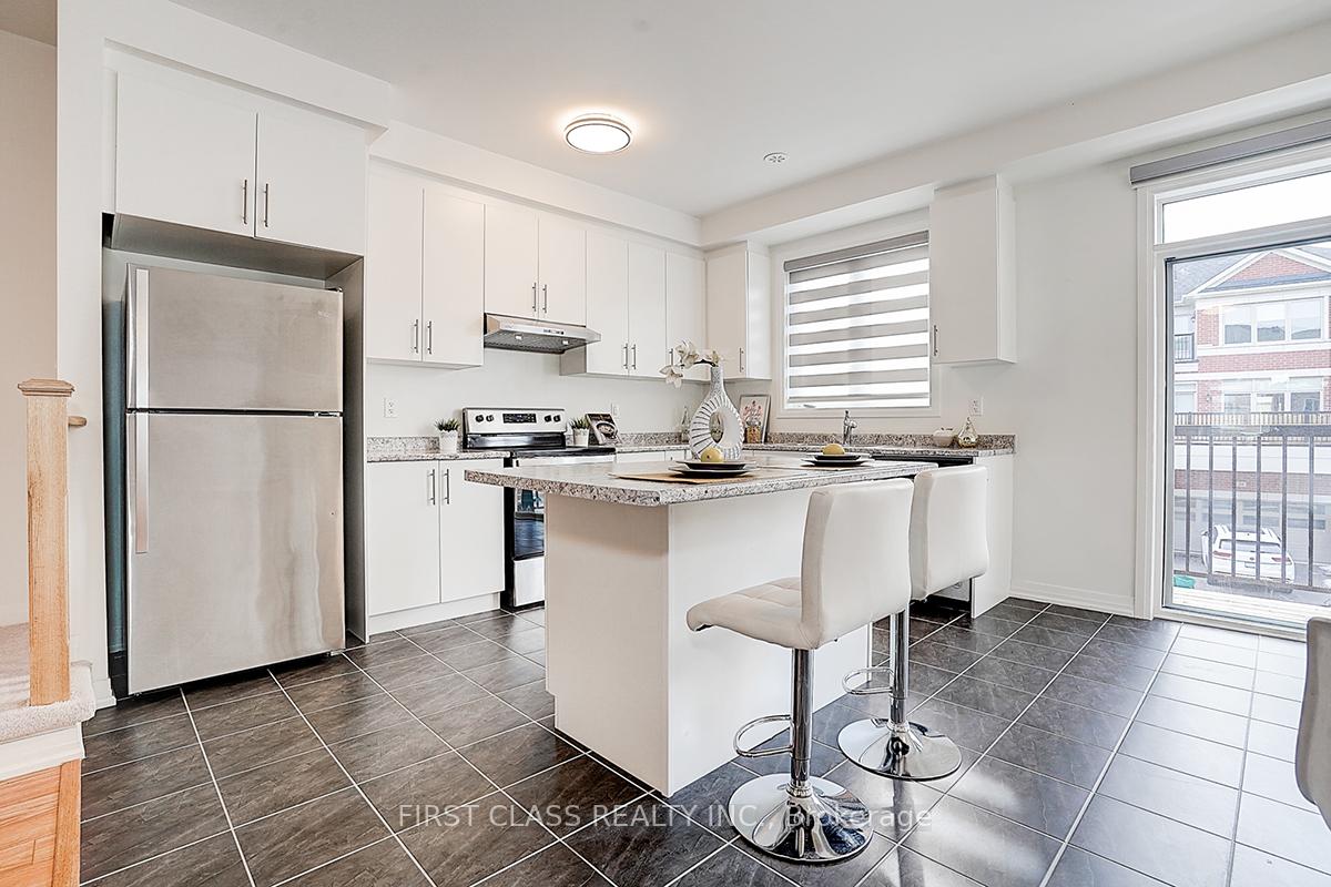 Photo 17 of 30 Sissons Way, Markham, Cedar Grove — HOMEH
