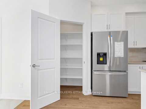 Photo 19 of 801 Anciano Crescent, Ottawa, Kanata - Emerald Meadows/Trailwest — HOMEH