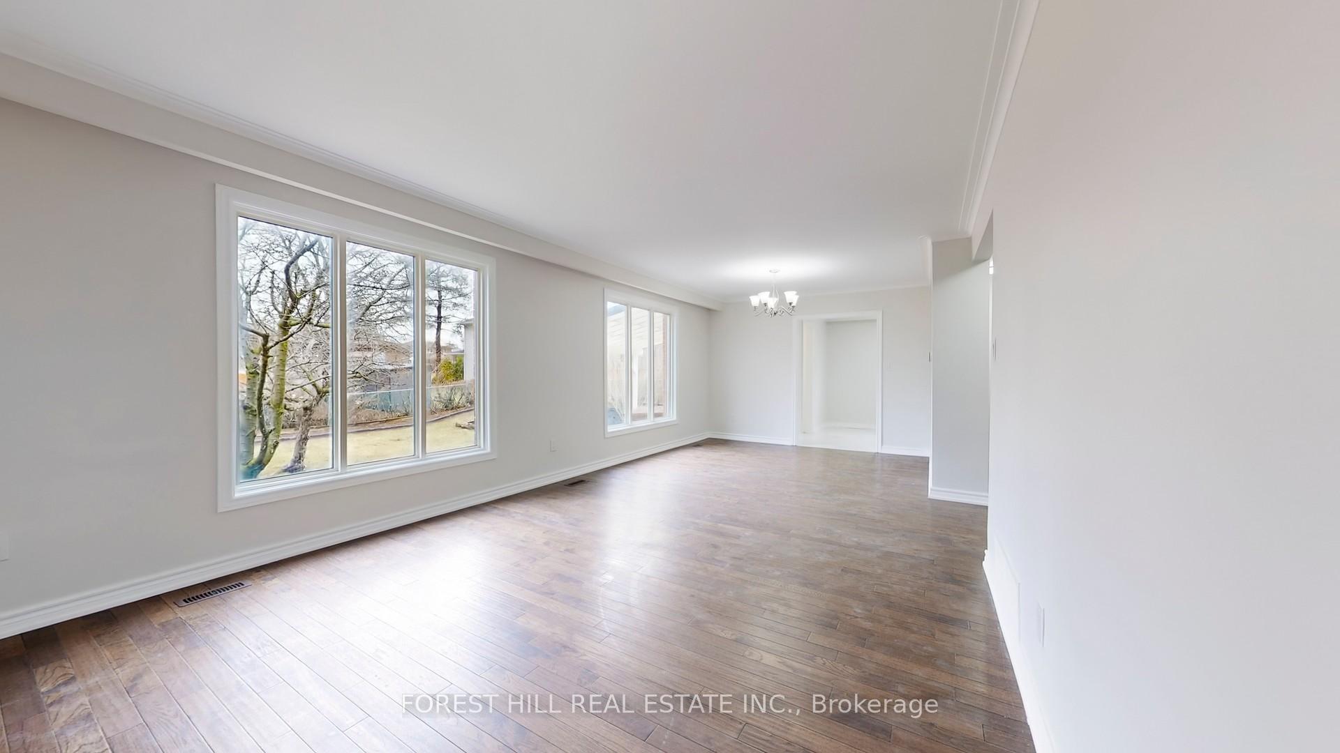 Photo 3 of 6 Mira Road, Markham, Thornhill — HOMEH