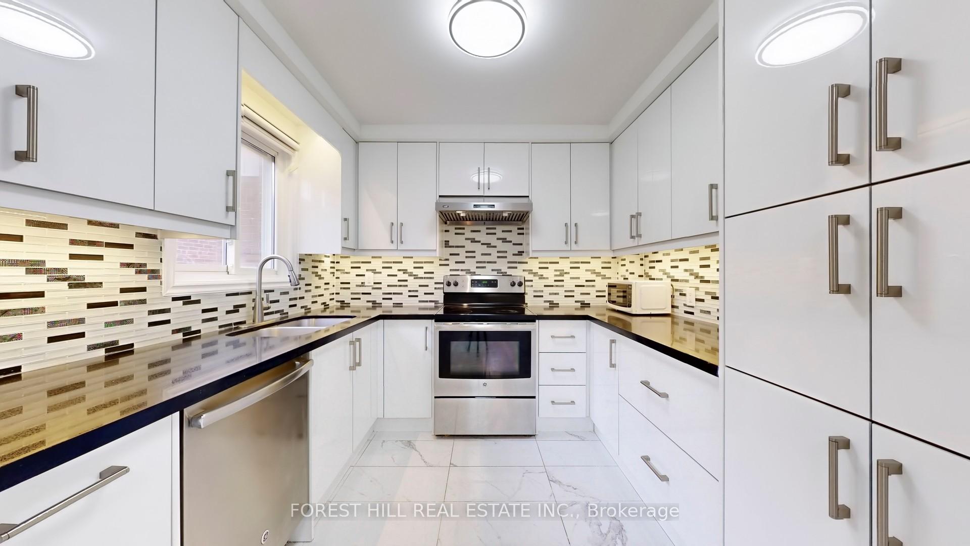 Photo 8 of 6 Mira Road, Markham, Thornhill — HOMEH