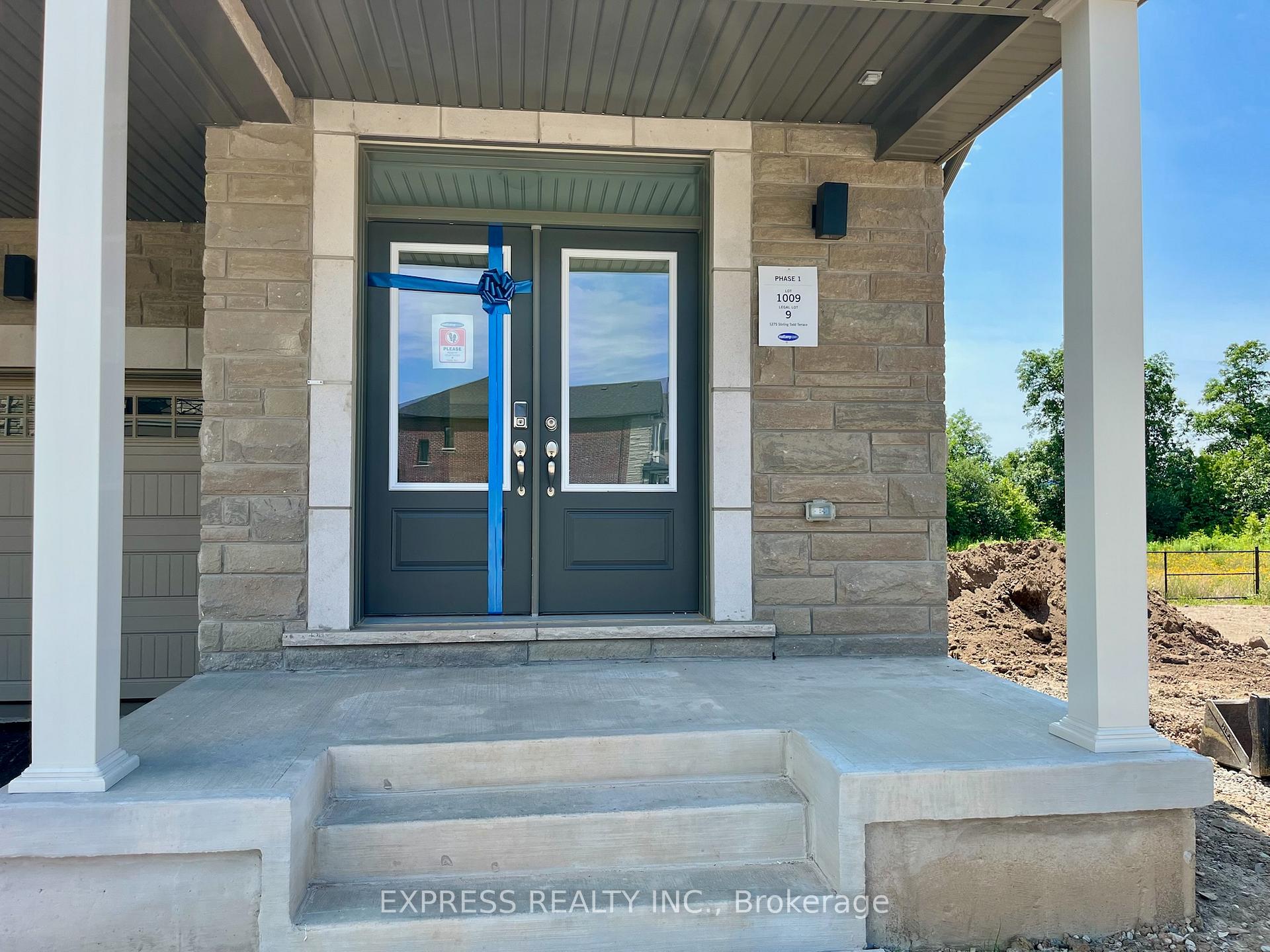 Photo 35 of 1275 Stirling Todd Crescent, Milton, Bowes — HOMEH